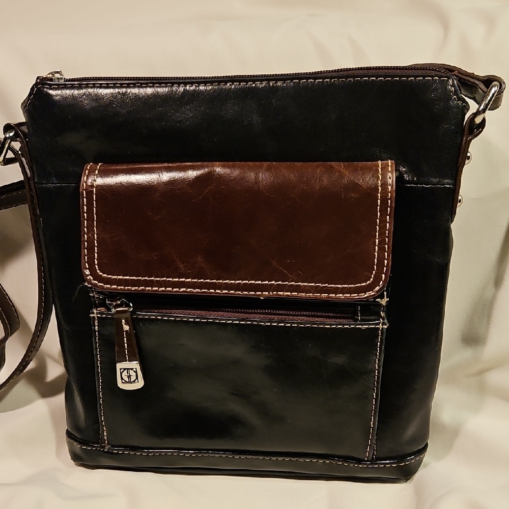 GIANI BERNINI Black and Brown Leather Crossbody Bag
